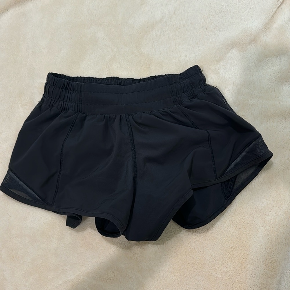 Hotty Hot Lined Low Rise 2.5” Black Shorts Size 2